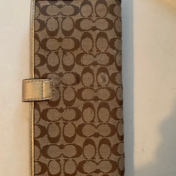 Coach Wallet - Picture 3 of 3